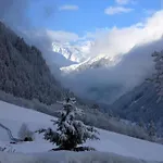 In Stubaital Near Lift Apartmán