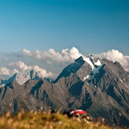 In Stubaital Near Lift * ניוסטיפט אים סטובאיטל