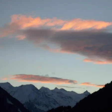 In Stubaital Near Lift * ניוסטיפט אים סטובאיטל